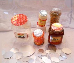 رقائق الاندكشن للزجاج التي نقدمها نحن شركة المهندس المنسي للصناعات الهندسيه و توريد جميع مستلزمات التغليف الحديث من مواد و خامات التعبئة و التغليف و ماكينات التغليف والتعبئة –  ام تو باك